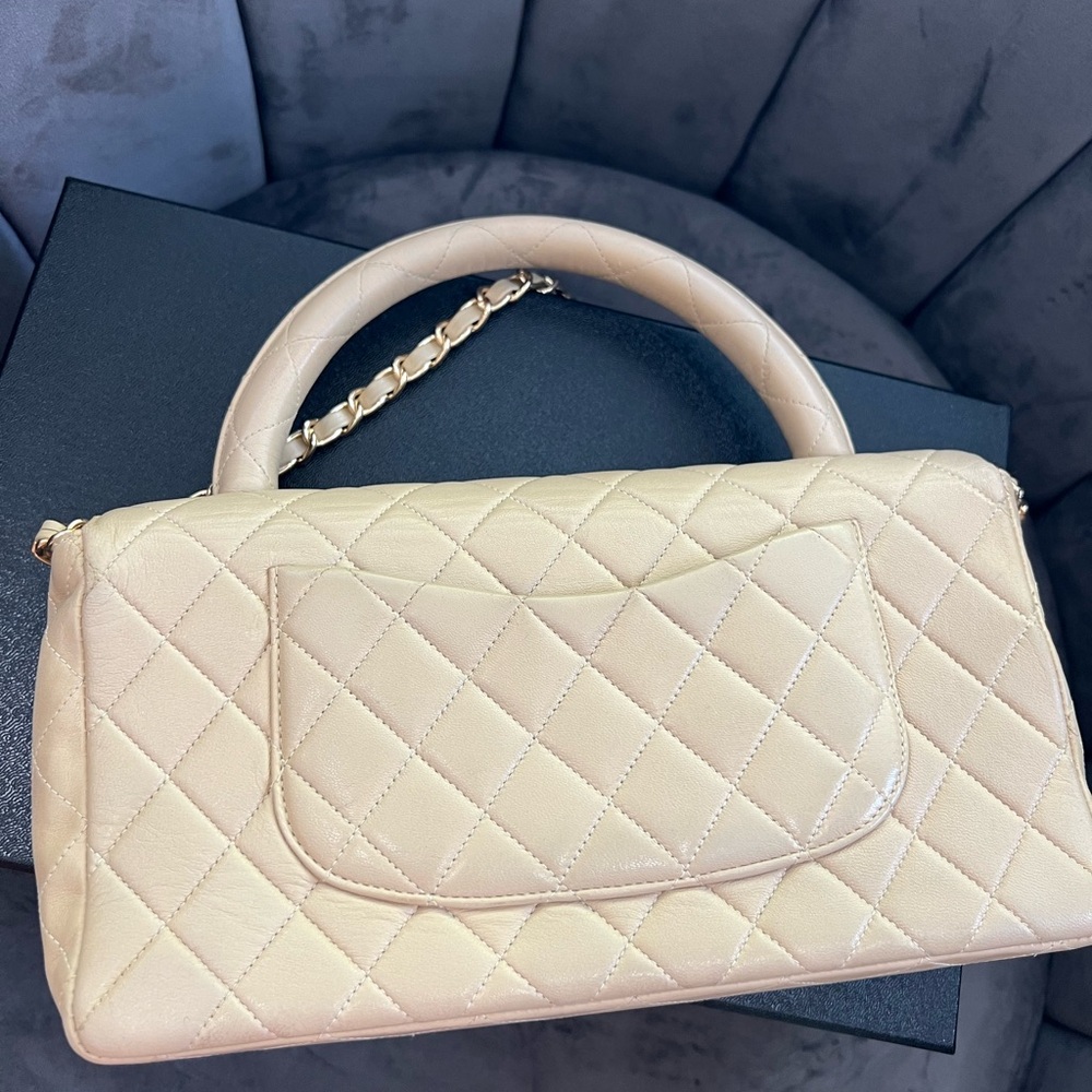 Rare Vintage Chanel Kelly top handle bag 24k Gold Hardware - Picture 10 of 17
